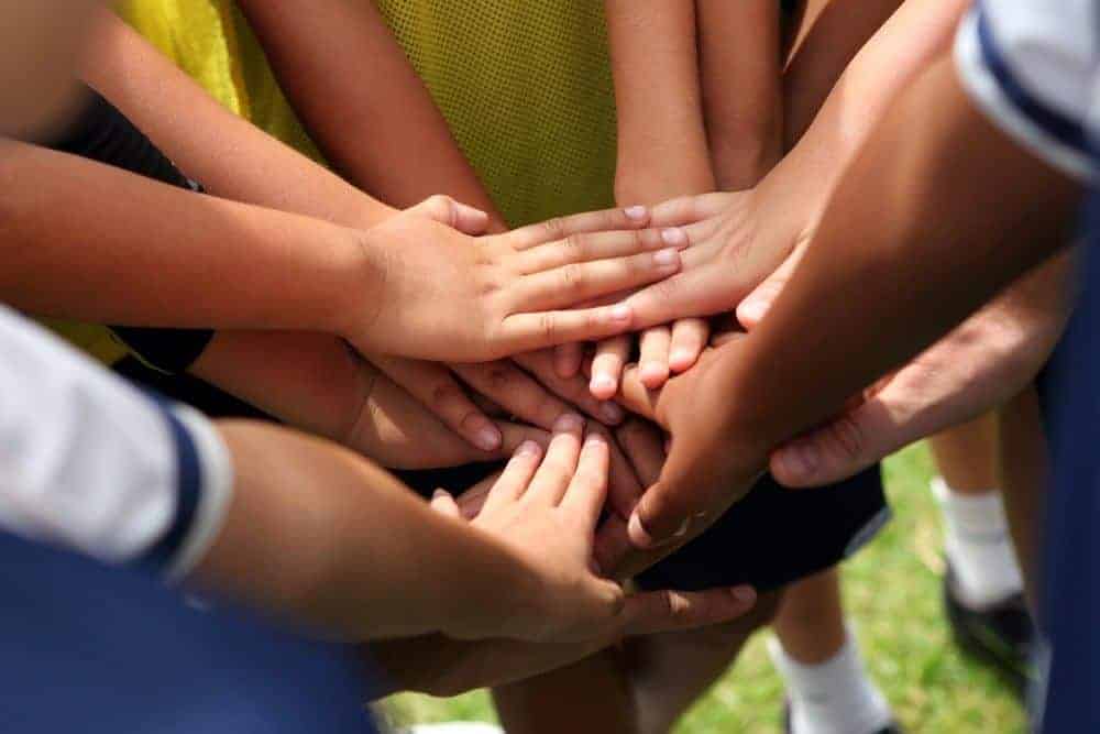 5 Tips for Improving Teamwork on Your Youth Sports Team