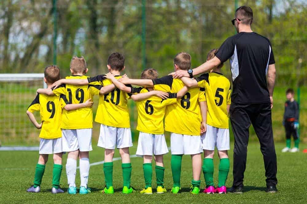 5 Tips for Improving Teamwork on Your Youth Sports Team